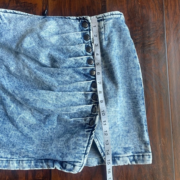NWOT Retrofete Willa Denim Mini Skirt Medium - Picture 9 of 10